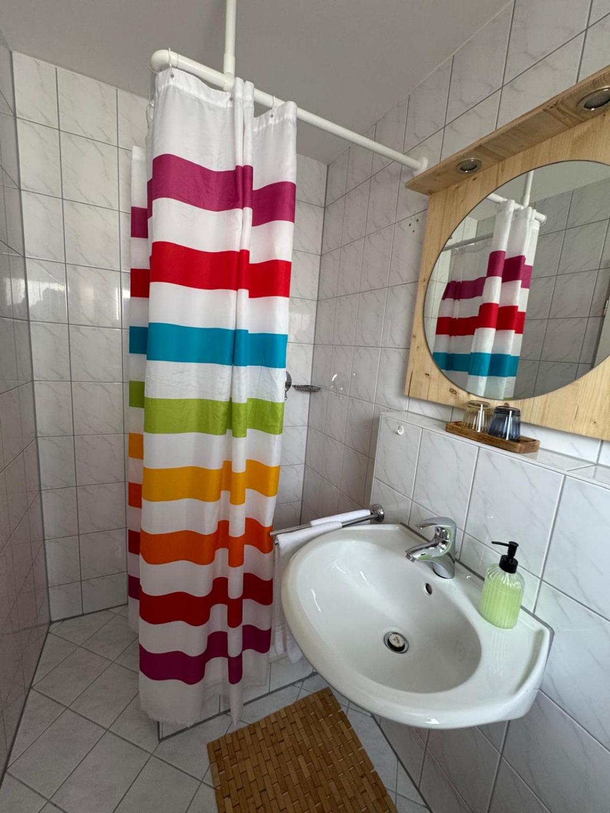 Gaestehaus Unterm Regenbogen Sigmaringendorf Exteriör bild