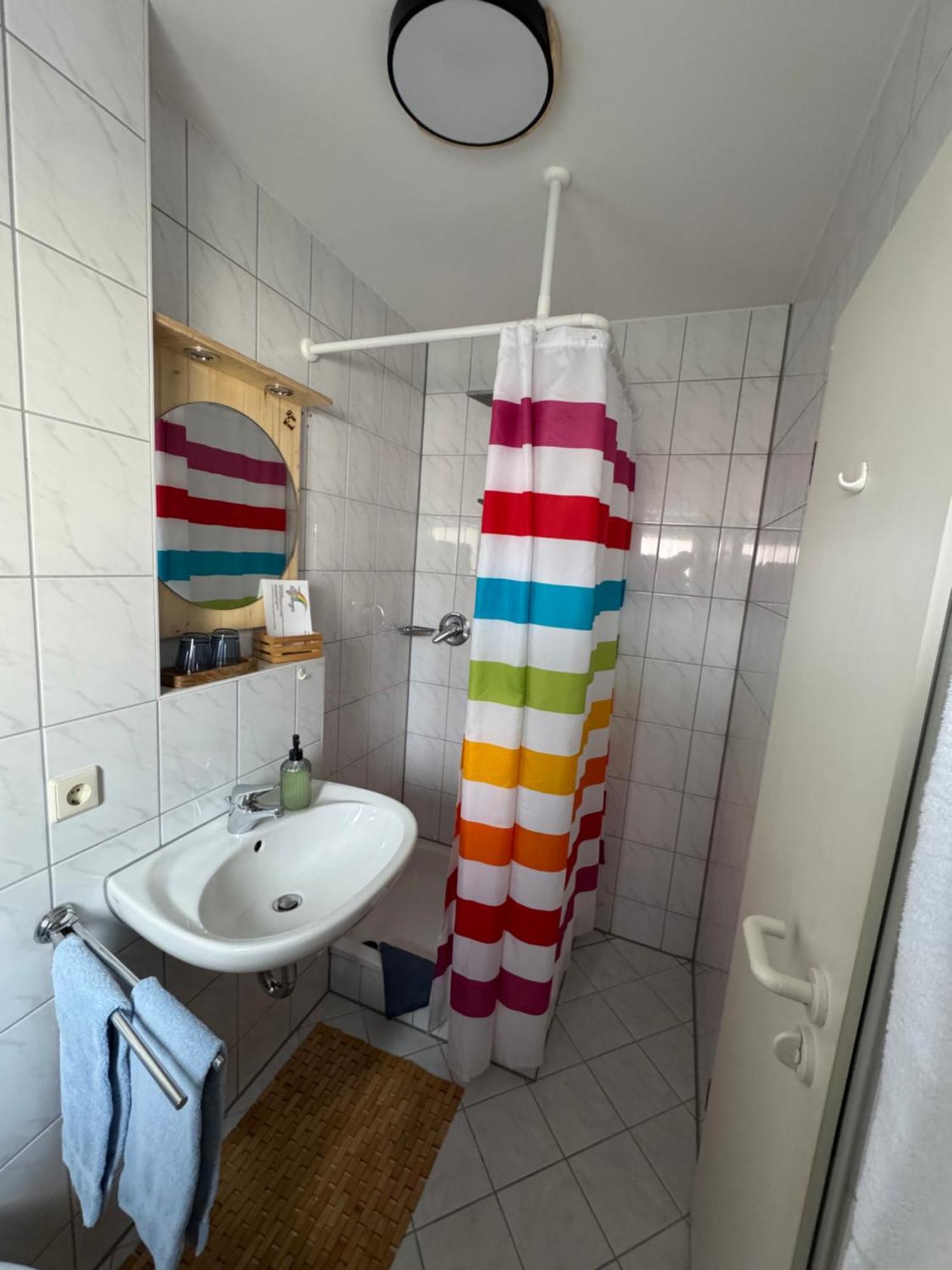 Gaestehaus Unterm Regenbogen Sigmaringendorf Exteriör bild